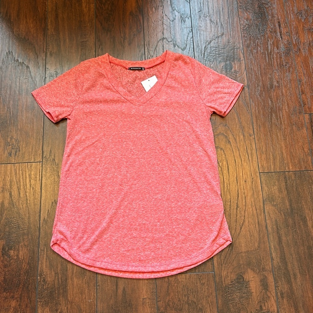 Staccato v neck coral shirt size small